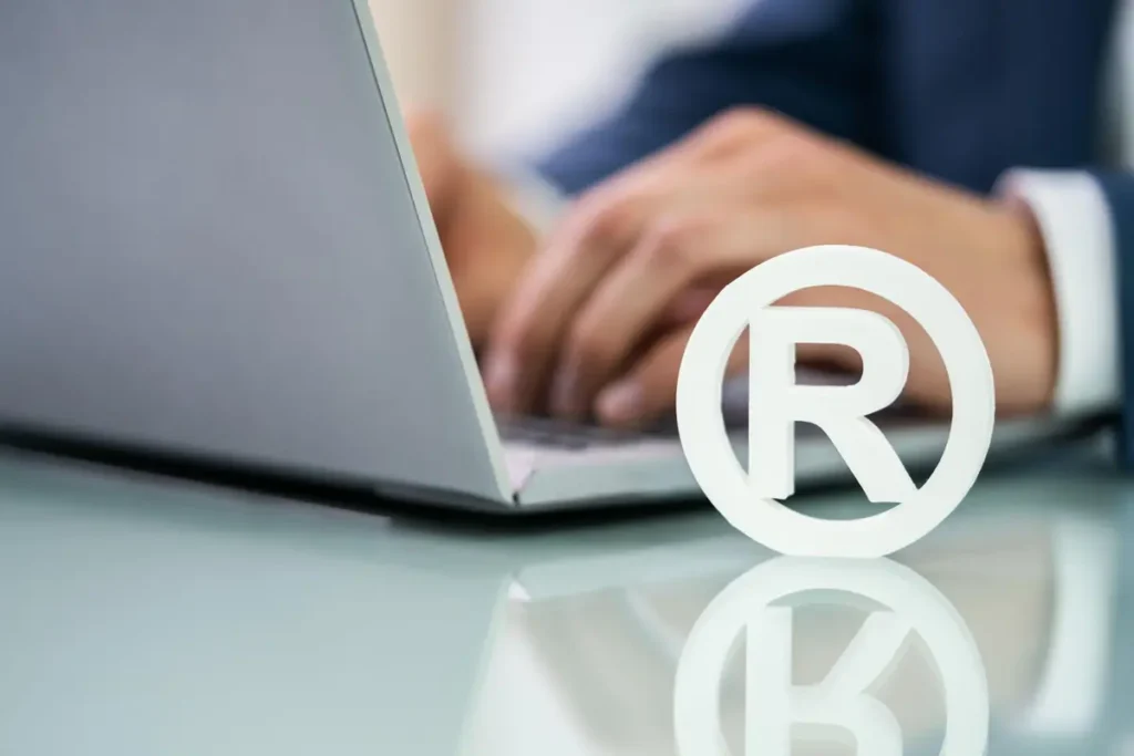 TM symbol vs federal registration simple rule